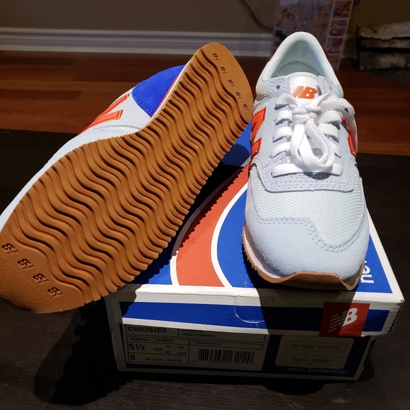 Sold - New Balance sneakers - Picture 2 of 3